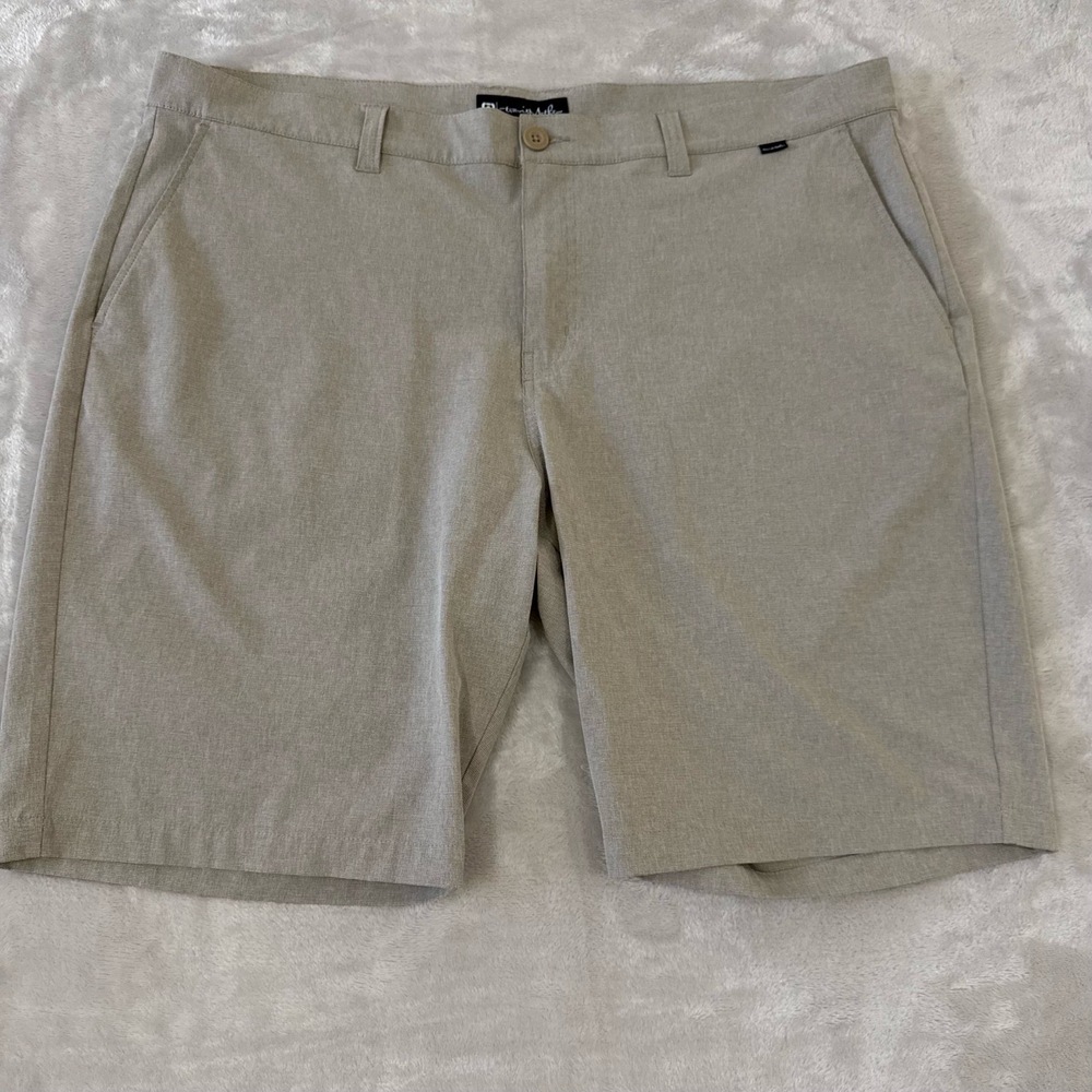 TravisMathew Shorts Mens 42 Heather Beige Golf Performance Stretch Comfort